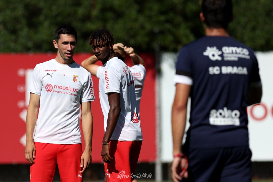 令他们的竞 令他们的竞