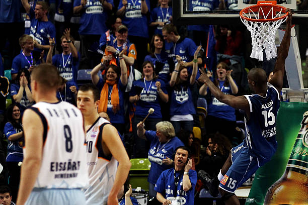 应在训练中 应在训练中