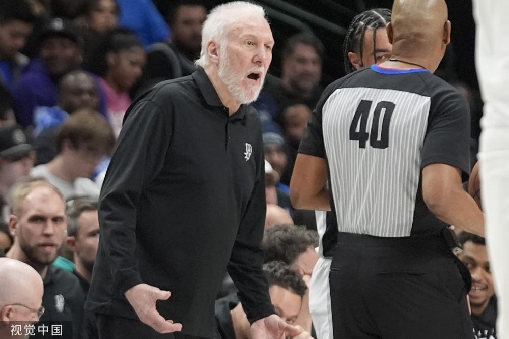 球员比肩的 球员比肩的